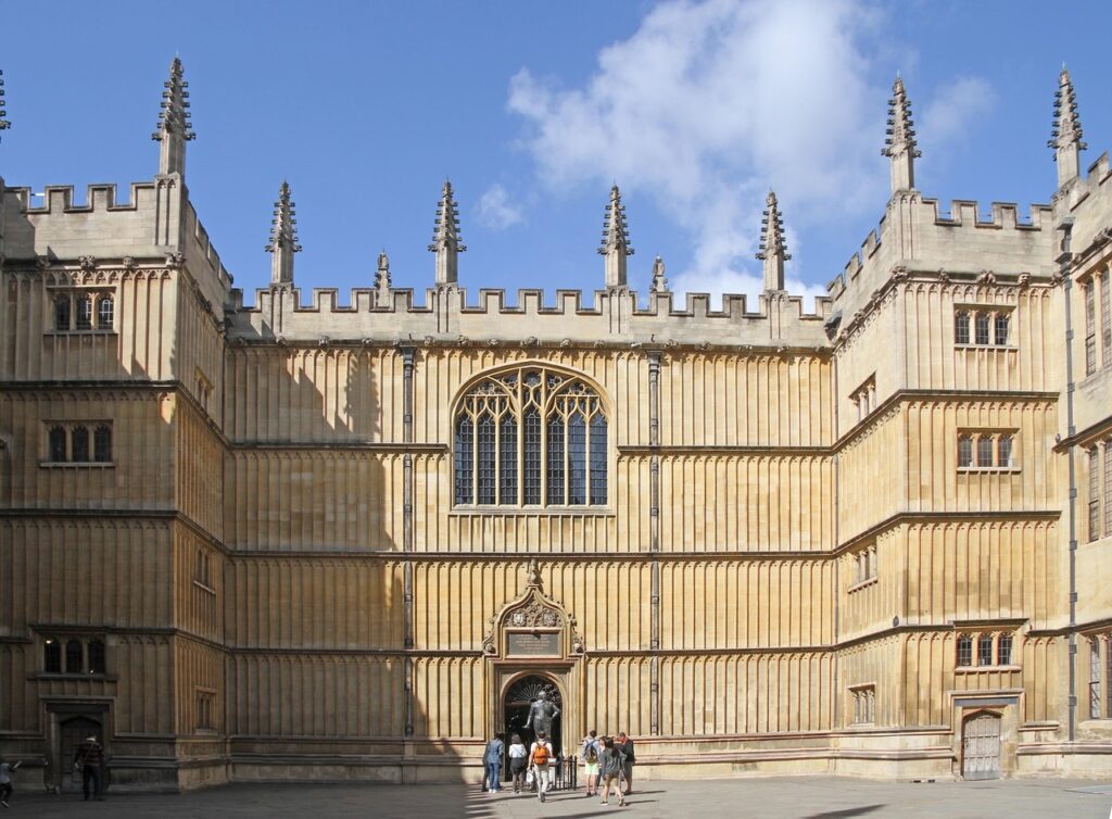 Rowdy Oxford Integris: The Smart Platform Redefining